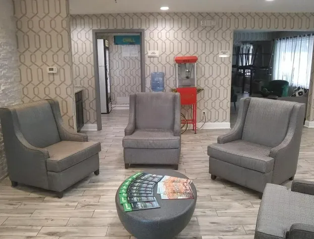 Clarion Pointe - Greensboro Coliseum Area hotel detail image 1