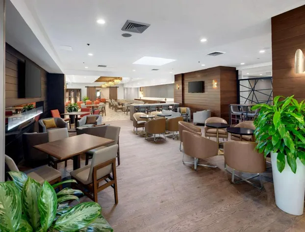 Hilton Chicago/Oak Lawn hotel detail image 3