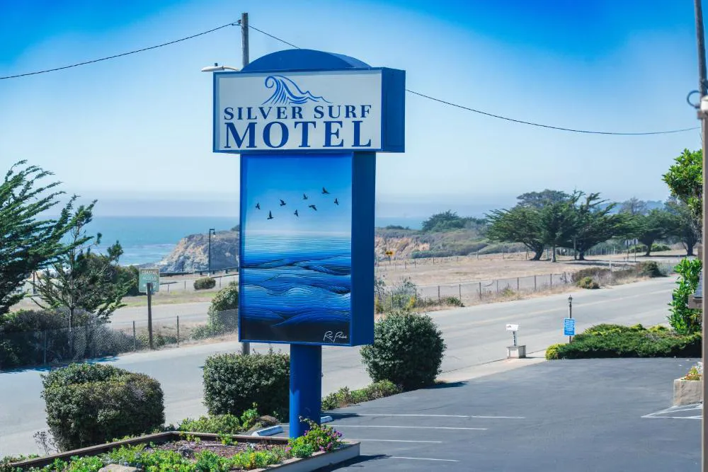 Silver Surf Motel hotel hero