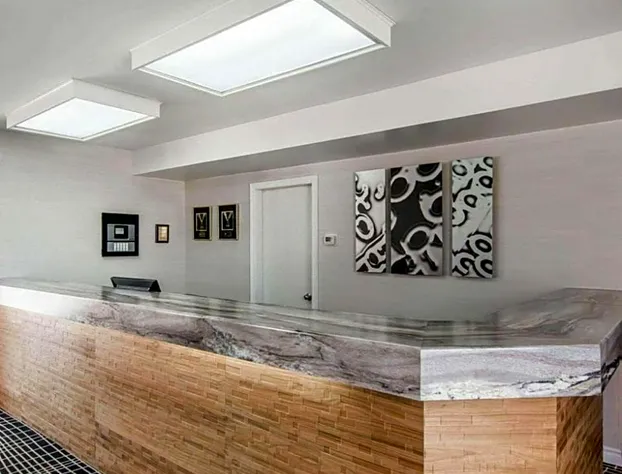 Econo Lodge hotel detail image 1