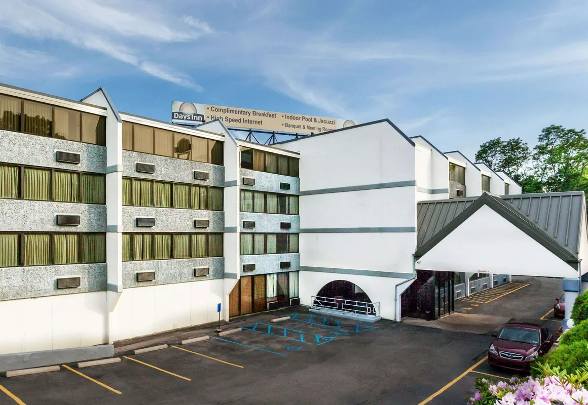 Days Inn by Wyndham Scranton PA hotel hero