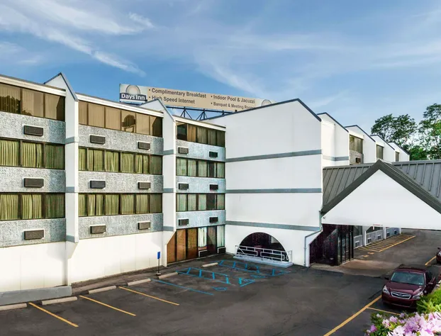 Days Inn by Wyndham Scranton PA hotel detail image 1