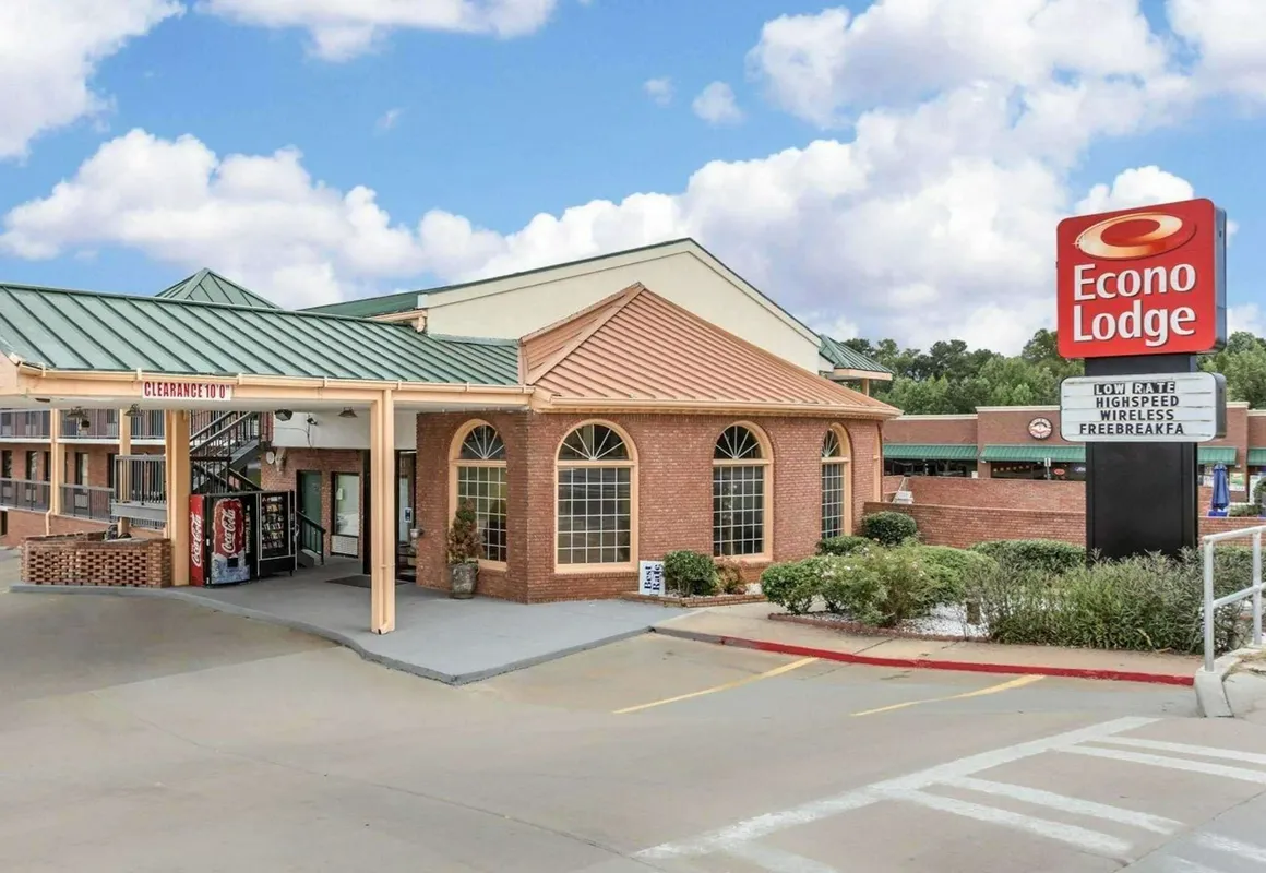 Econo Lodge Acworth East hotel hero