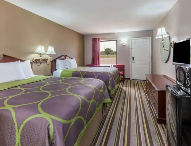 Super 8 by Wyndham Mt. Pleasant TX hotel detail image 4