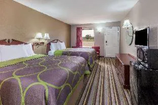 Super 8 by Wyndham Mt. Pleasant TX hotel detail image 2