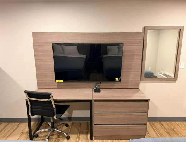 Super 8 by Wyndham Fort Smith hotel detail image 4