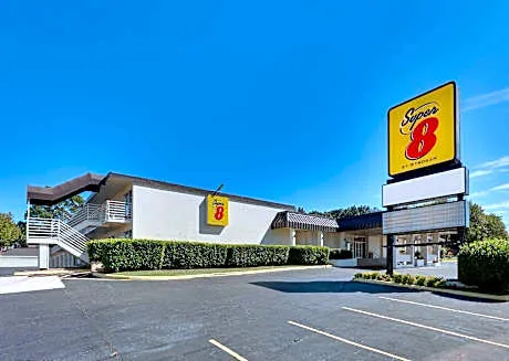 Super 8 by Wyndham Fort Smith hotel detail image 2