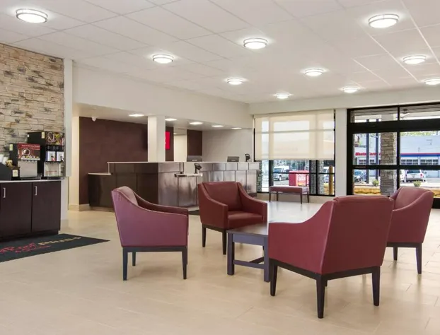 Red Roof Inn PLUS+ & Suites Erie hotel detail image 4