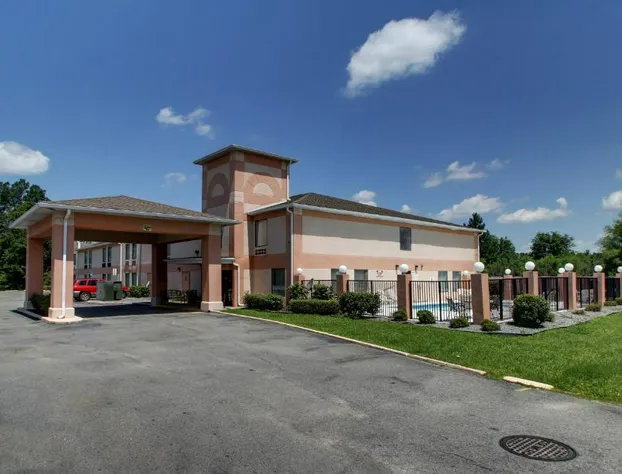 YurZzz Inn hotel detail image 1