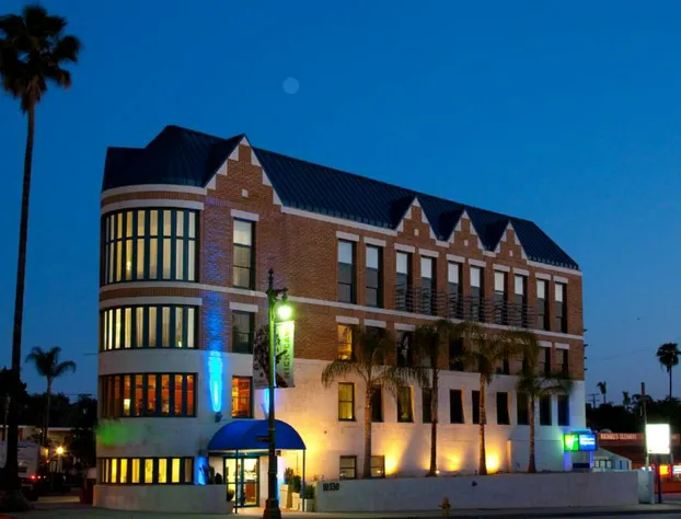 Century Park Hotel hotel detail image 1