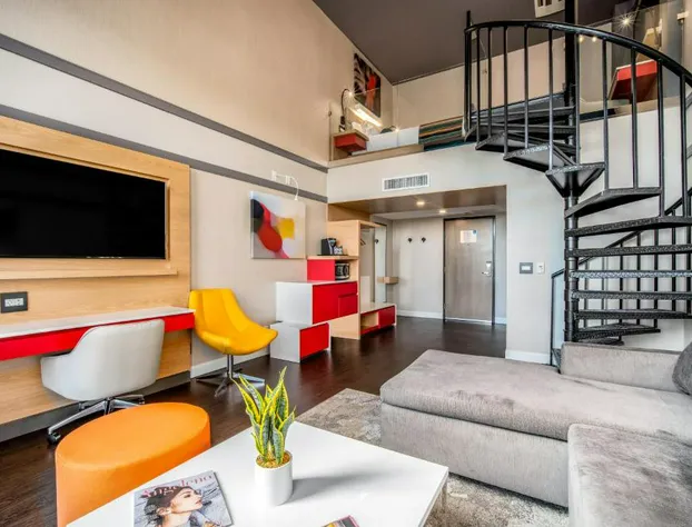 Century Park Hotel hotel detail image 3