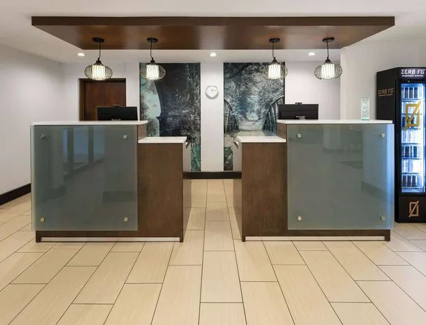 La Quinta Inn & Suites by Wyndham LaGrange / I-85 hotel detail image 4