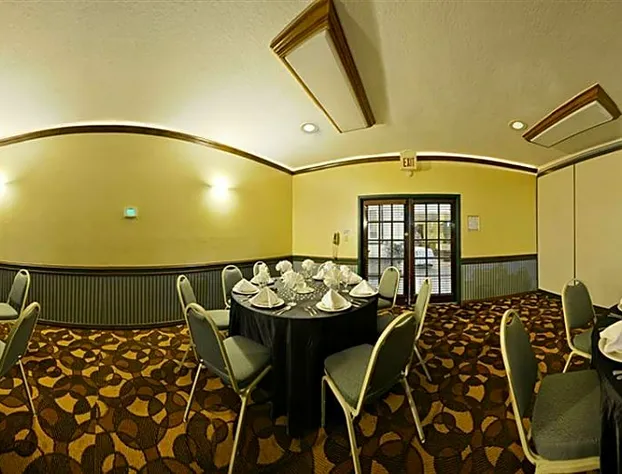 Quality Inn & Suites Near Fort Sam Houston hotel detail image 1