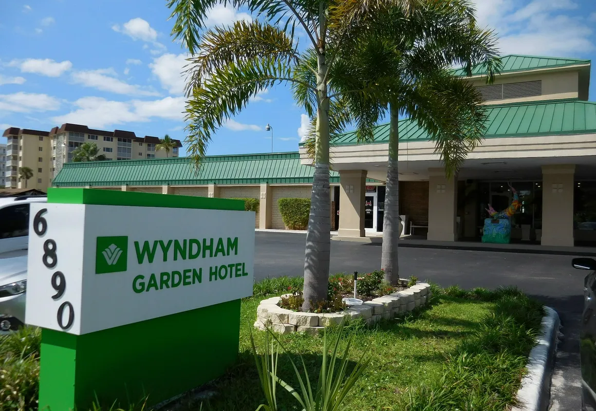 Wyndham Garden Fort Myers Beach hotel hero