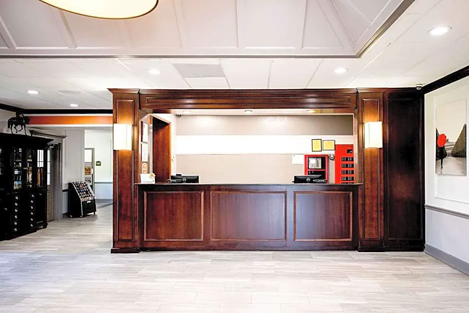 Clarion Hotel & Conference Center Leesburg hotel hero