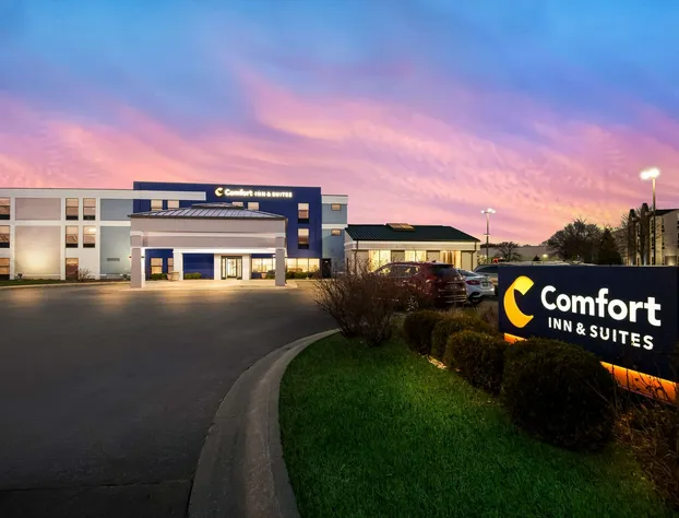 Comfort Inn & Suites Fishers - Indianapolis hotel detail image 1