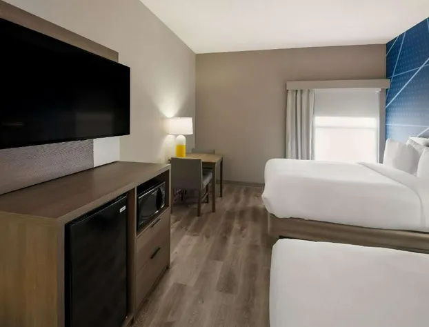 Comfort Inn & Suites Fishers - Indianapolis hotel detail image 3