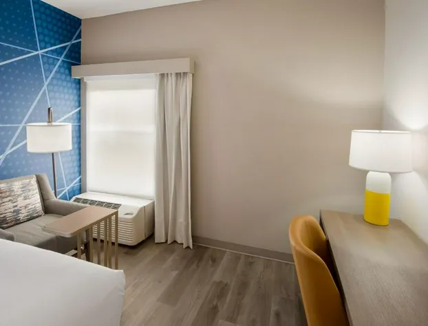 Comfort Inn & Suites Fishers - Indianapolis hotel detail image 4