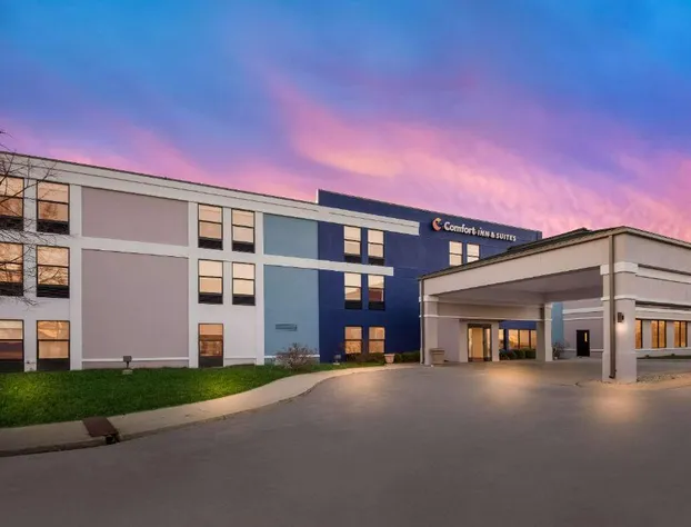 Comfort Inn & Suites Fishers - Indianapolis hotel detail image 1