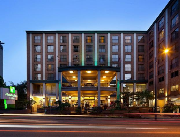 Holiday Inn & Suites Vancouver Downtown hotel detail image 3