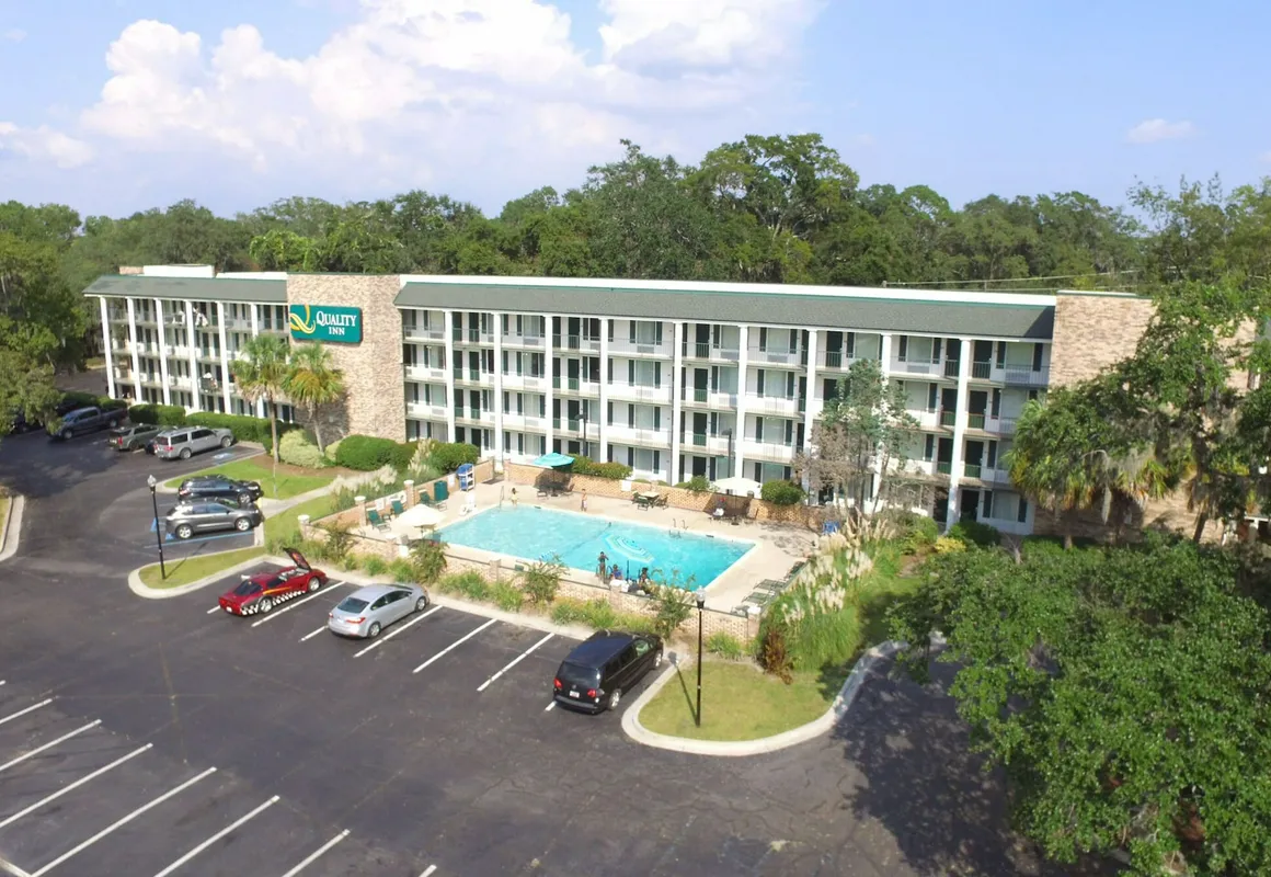 Quality Inn At Town Center hotel hero