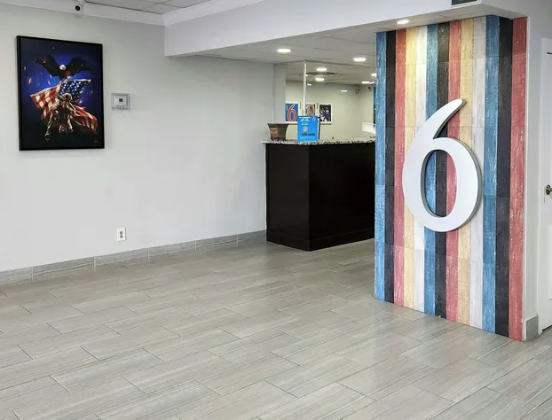 Motel 6 Columbus, GA - Downtown hotel detail image 3