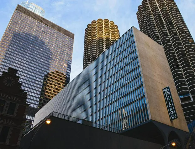 Hotel Chicago Downtown, Autograph Collection by Marriott hotel detail image 2