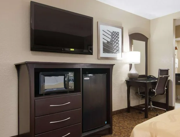 Quality Inn Magnolia hotel detail image 1