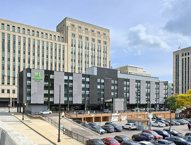 Holiday Inn & Suites Chicago - Downtown by IHG hotel detail image 1