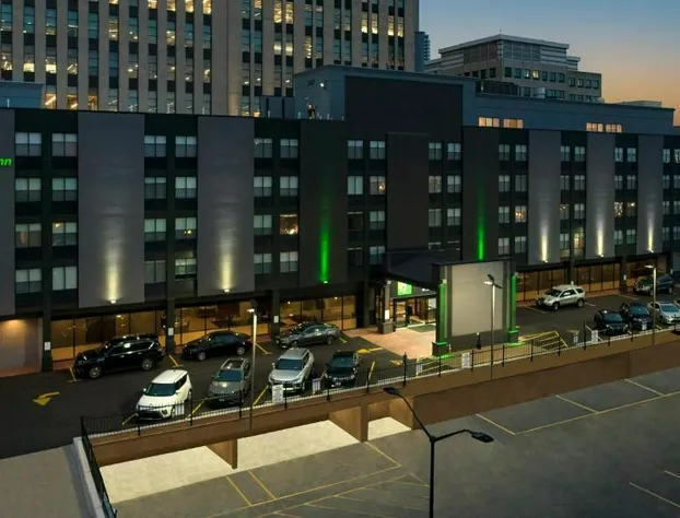 Holiday Inn & Suites Chicago - Downtown by IHG hotel detail image 1