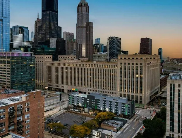 Holiday Inn & Suites Chicago - Downtown by IHG hotel detail image 2