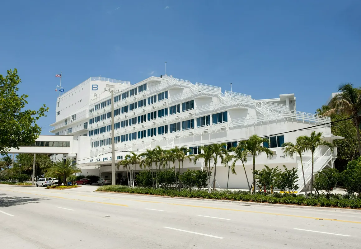 B Ocean Resort Fort Lauderdale Beach hotel hero