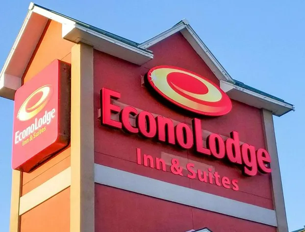 Econo Lodge Inn & Suites East hotel detail image 1