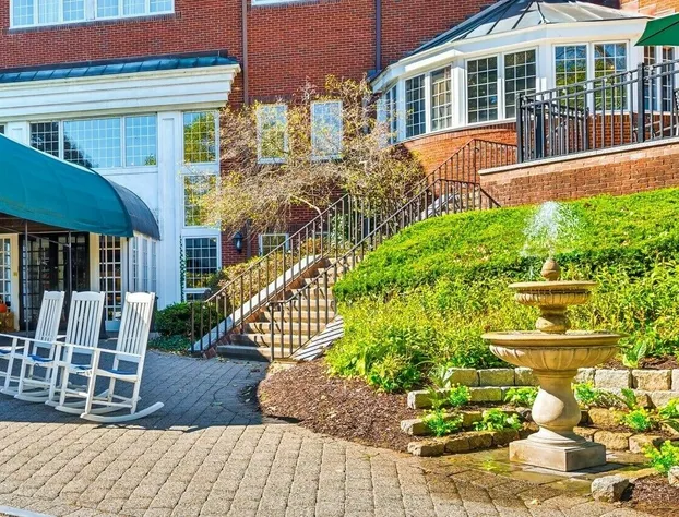 Simsbury Inn hotel detail image 3