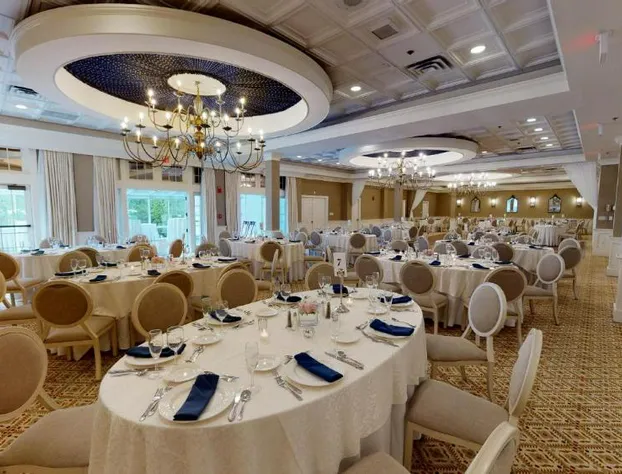 Simsbury Inn hotel detail image 3