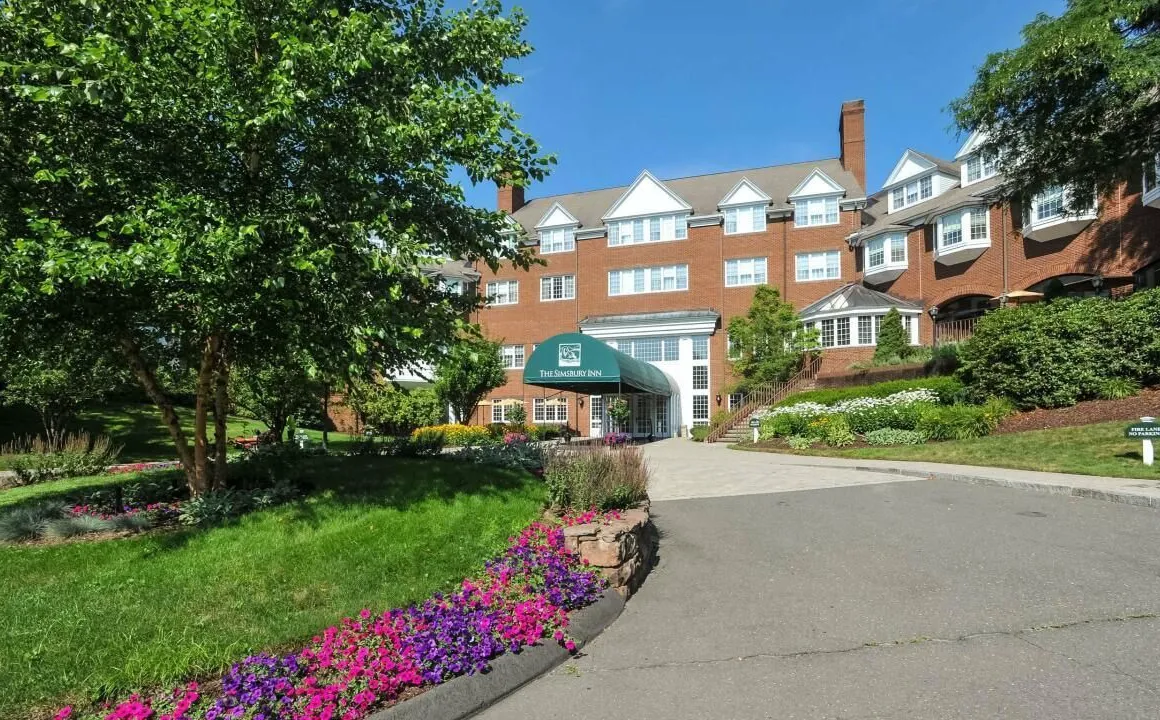 Simsbury Inn hotel hero