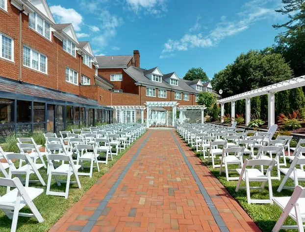 Simsbury Inn hotel detail image 3