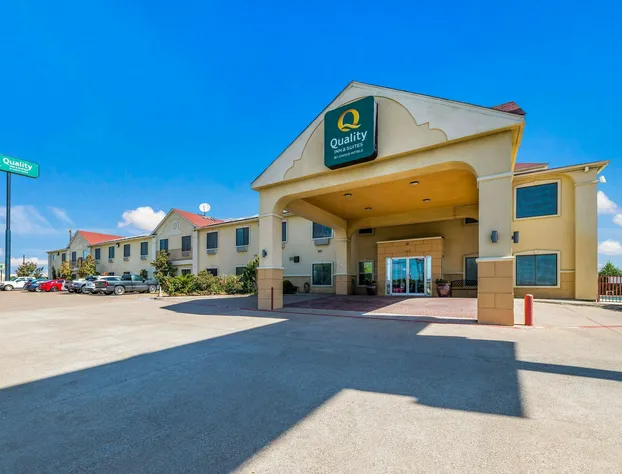 Quality Inn & Suites Terrell hotel detail image 2