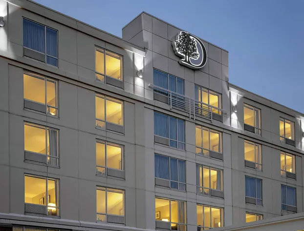 DoubleTree by Hilton Hotel Boston Bayside hotel detail image 2