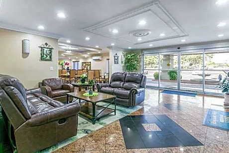 Quality Inn & Suites hotel detail image 4