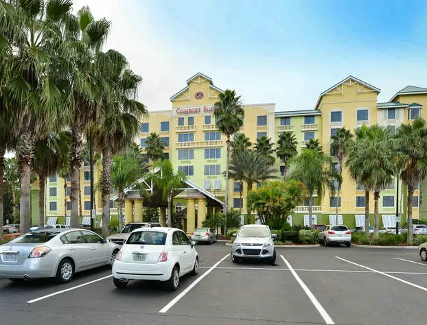 Comfort Suites Maingate East hotel detail image 1