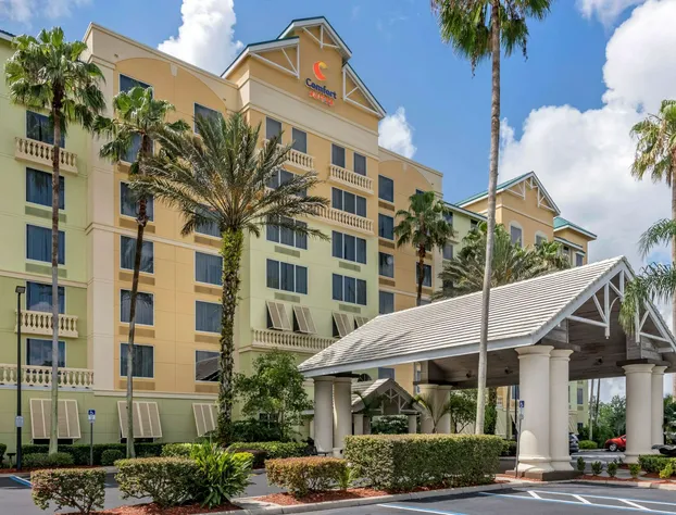 Comfort Suites Maingate East hotel detail image 1