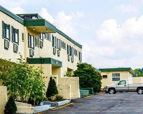 Rodeway Inn Moosic - Scranton hotel detail image 1