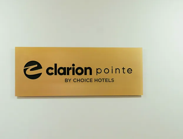 Clarion Pointe-Dillard near Blue Ridge Mountains hotel detail image 3