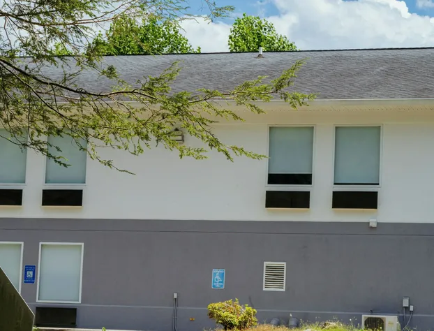 Clarion Pointe-Dillard near Blue Ridge Mountains hotel detail image 3