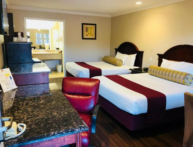 Dynasty Suites Hotel Riverside hotel detail image 4