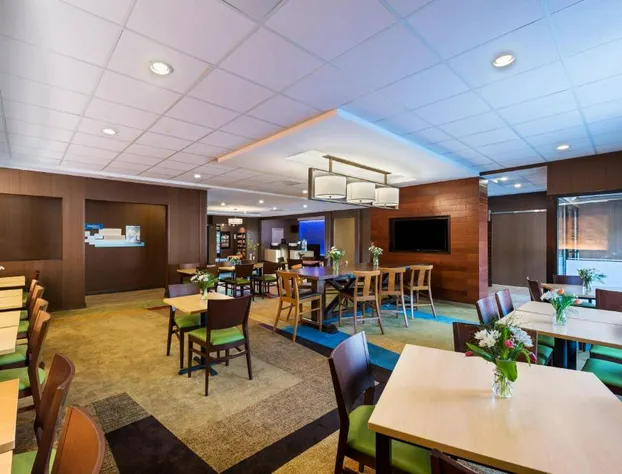 Fairfield by Marriott Inn & Suites Uncasville Mohegan Sun Area hotel detail image 4