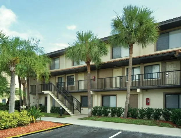 Club Wyndham Orlando International hotel detail image 2