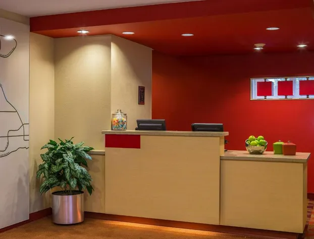 Sonesta Simply Suites Phoenix Scottsdale hotel detail image 2