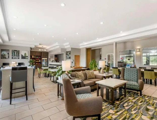 Best Western Plus Des Moines West Inn & Suites hotel detail image 3